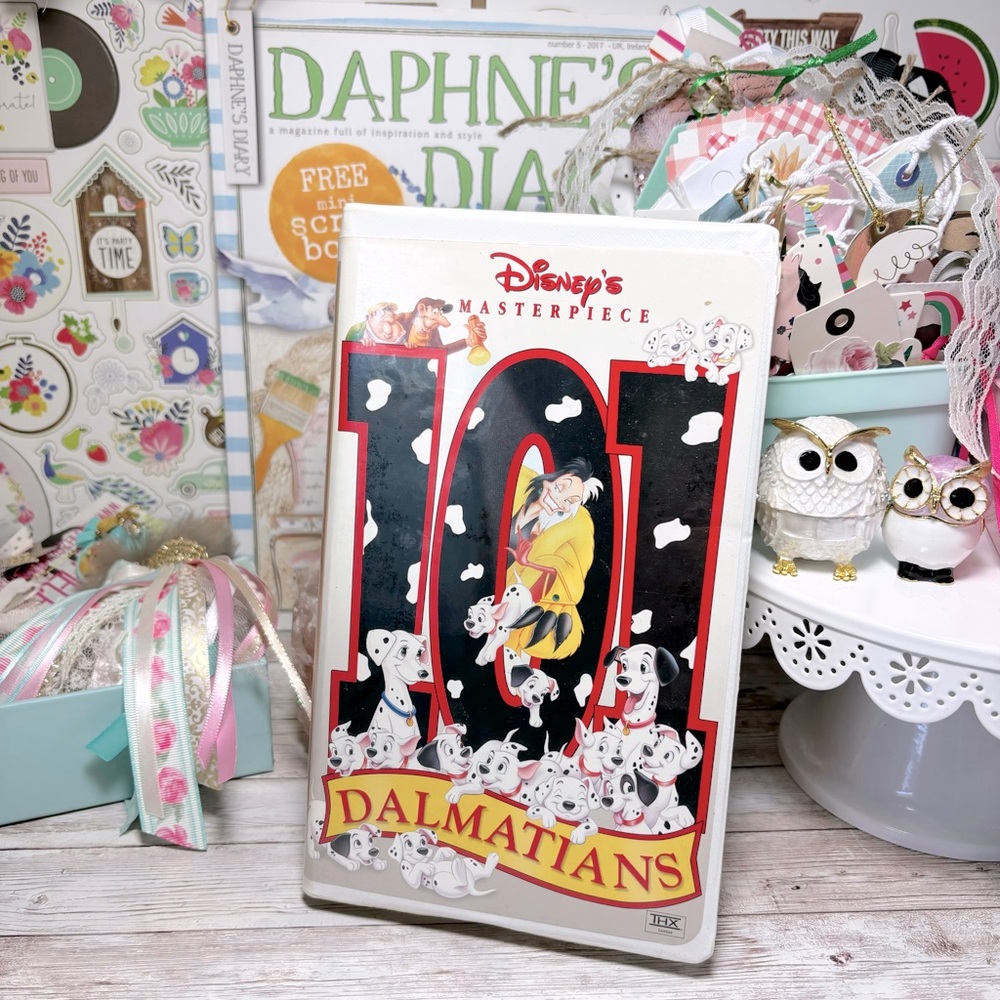 Vintage Disney’s Masterpiece 101 Dalmatians VHS Tape Clamshell Case VTG Cruella